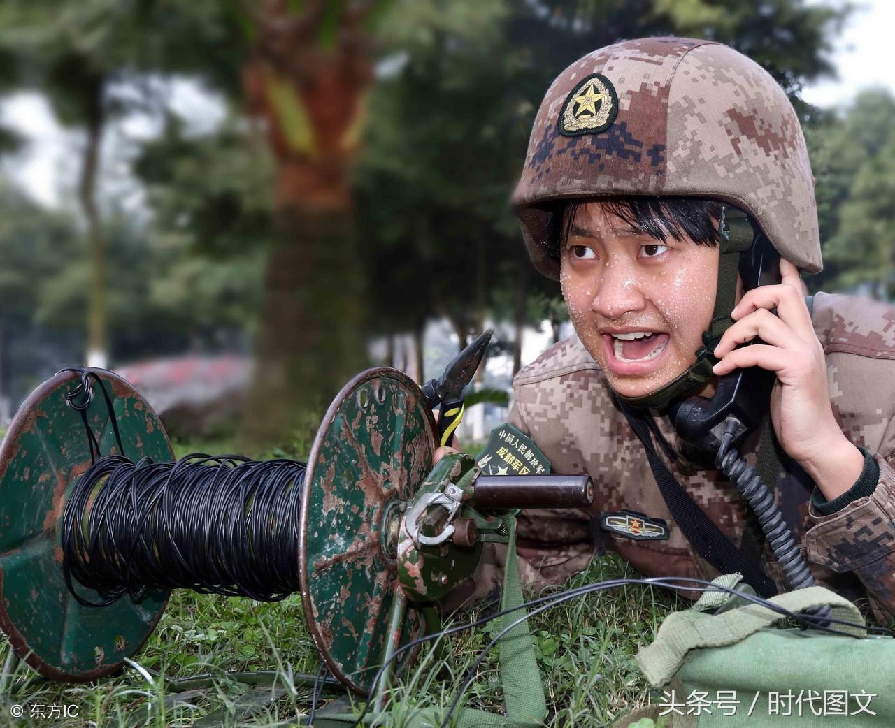 男兵和女兵在一起訓(xùn)練，融合中的優(yōu)勢(shì)與挑戰(zhàn)，男兵女兵融合訓(xùn)練，優(yōu)勢(shì)與挑戰(zhàn)探析
