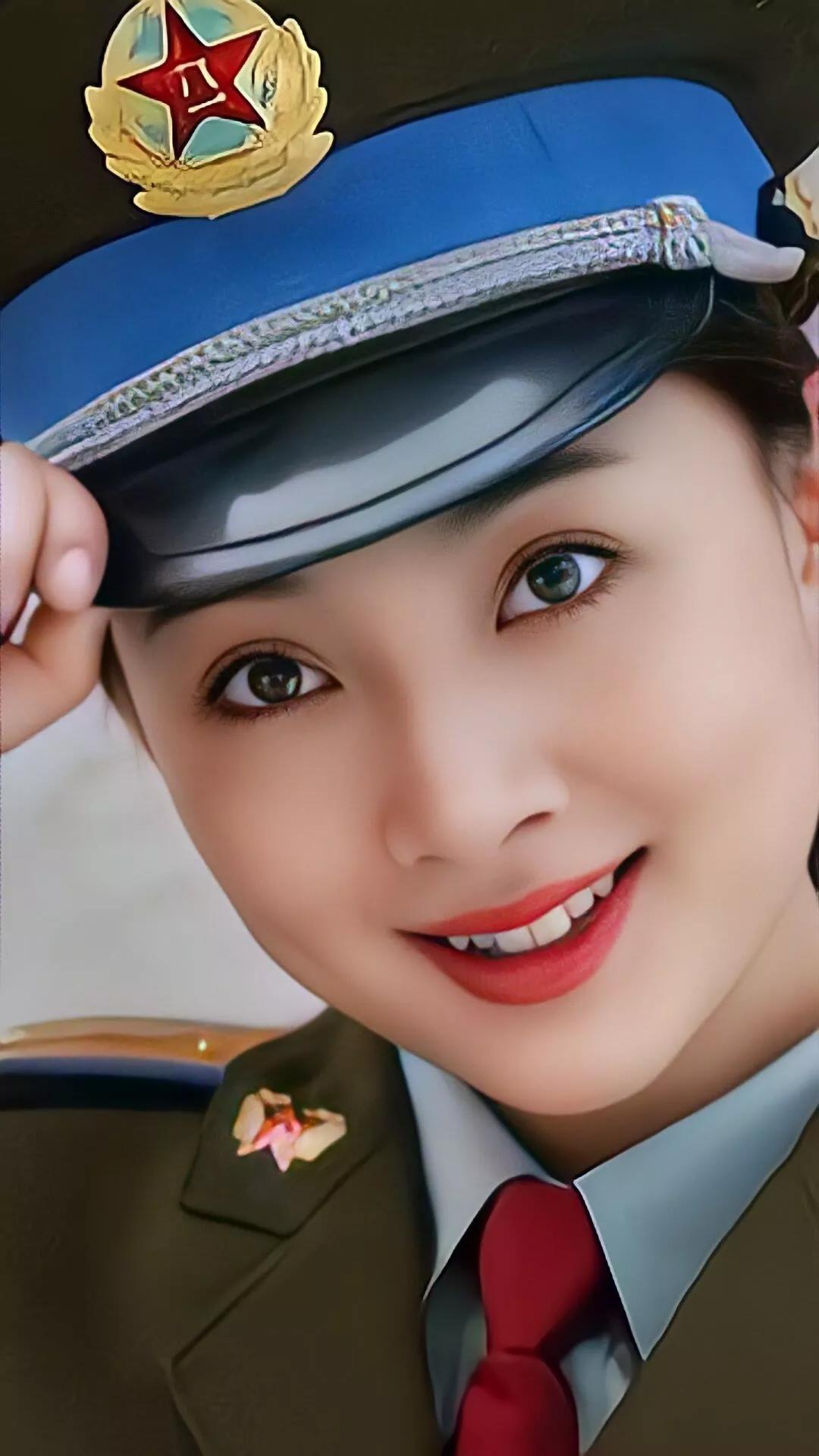 女式軍裝服，時尚與力量的完美結合，女式軍裝服，時尚與力量的絕美融合