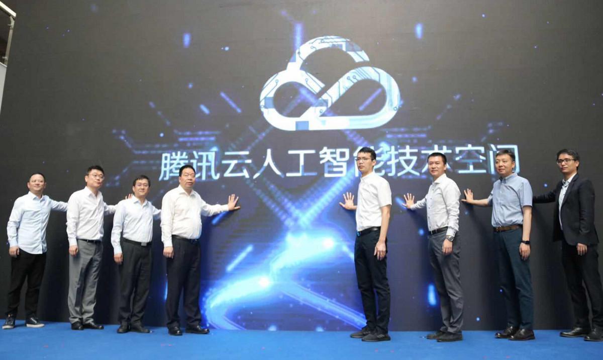 科技創(chuàng)新引領(lǐng)未來，新聞發(fā)布會(huì)與政策解讀，科技創(chuàng)新引領(lǐng)未來，新聞發(fā)布會(huì)與政策解讀概覽