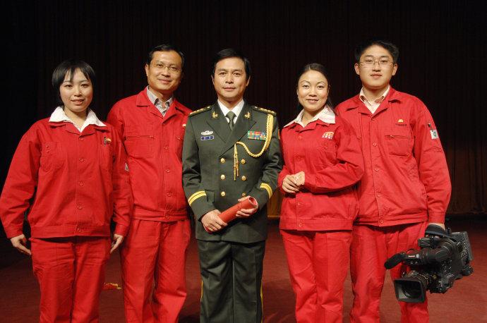 軍事美女主持人，魅力與才華并存的時(shí)代典范，軍事美女主持人，魅力與才華的時(shí)代典范風(fēng)采