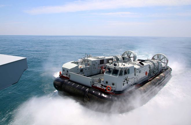 揭秘中國海軍的利器，073兩棲登陸艦，揭秘中國海軍利器，073兩棲登陸艦全解析