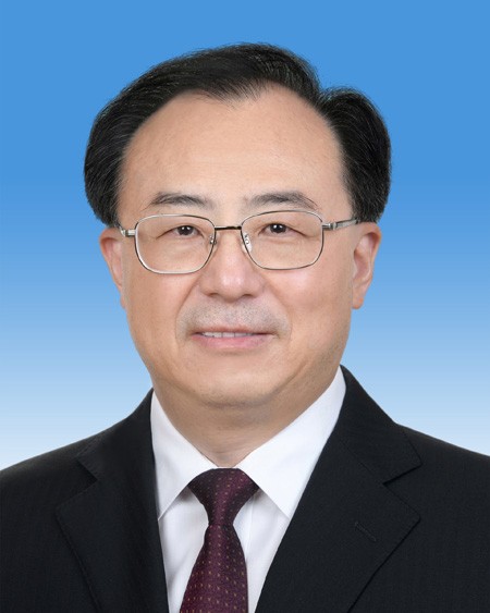 中華人民共和國(guó)國(guó)防部部長(zhǎng)權(quán)利探析，國(guó)防部部長(zhǎng)權(quán)利探析，中華人民共和國(guó)國(guó)防部的權(quán)力與職責(zé)解析