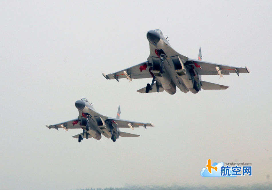空軍殲-15戰(zhàn)斗機(jī)，中國(guó)空軍的驕傲與力量象征，中國(guó)空軍殲-15戰(zhàn)斗機(jī)，空中力量的驕傲與象征