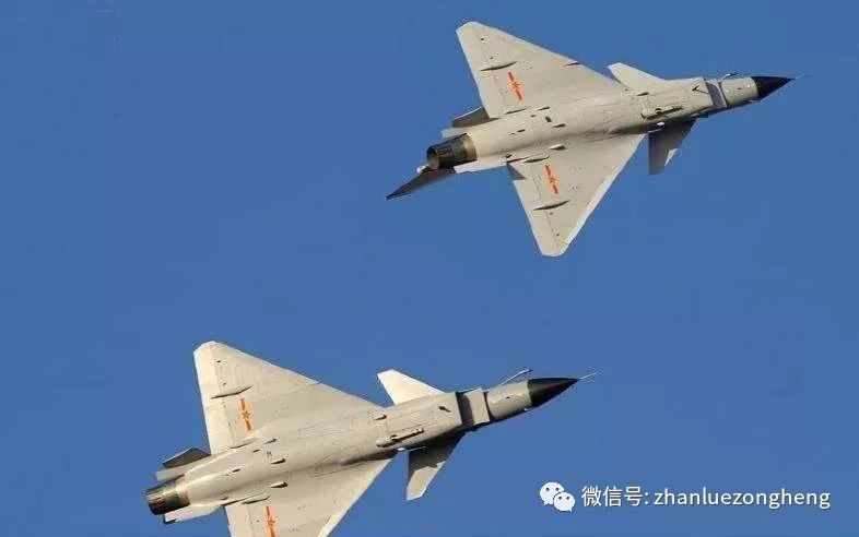 殲10與殲11，老美與中國空軍技術(shù)的微妙關(guān)系，殲10與殲11，中國空軍技術(shù)與美國之間的微妙關(guān)聯(lián)