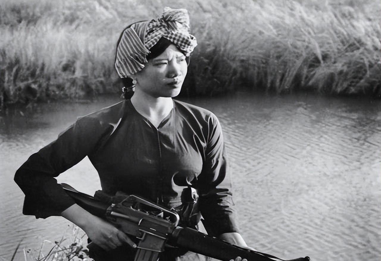中國(guó)女兵在越南，歷史與現(xiàn)代的交匯，中國(guó)女兵在越南，歷史與現(xiàn)代的交織之旅