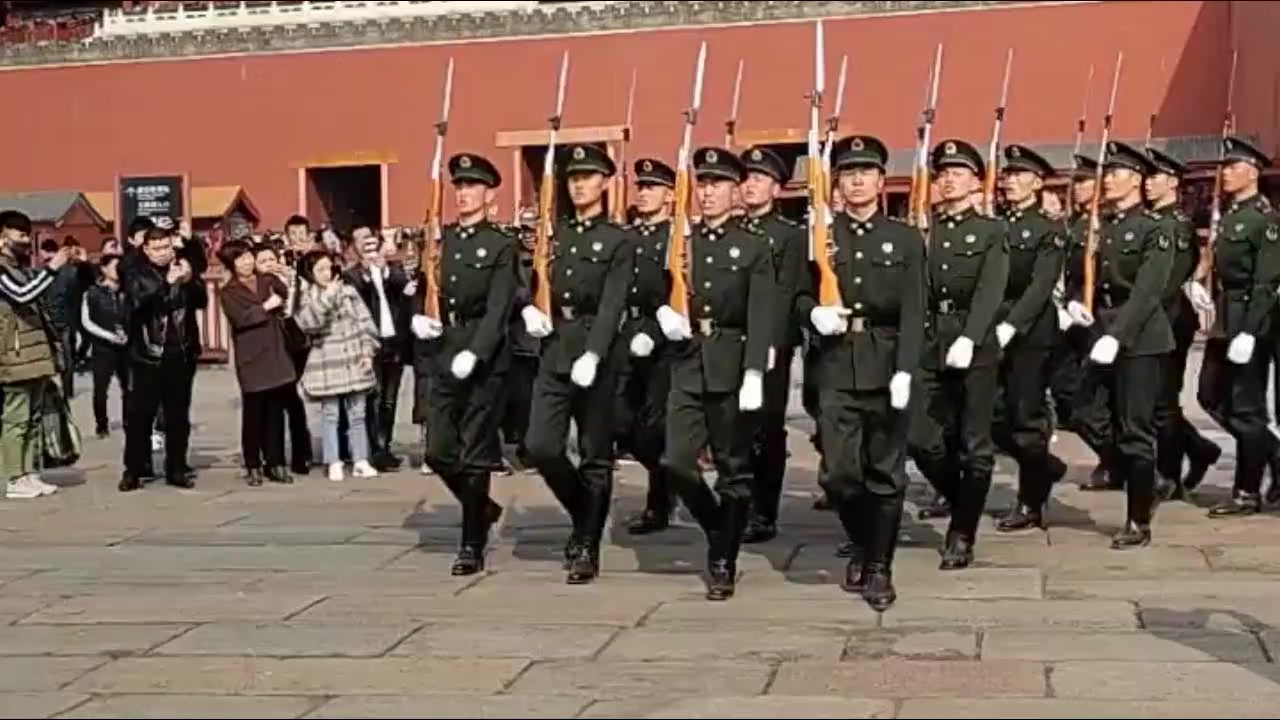 祖國不會忘記——三軍儀仗隊的榮耀與使命（完整版），三軍儀仗隊的榮耀使命，祖國的銘記與致敬（完整版）