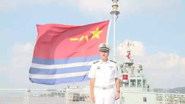 陳曦與鄭州艦，時(shí)代的榮光與海軍的驕傲，陳曦與鄭州艦，時(shí)代榮光映照海軍驕傲