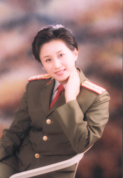 軍事節(jié)目主持人
