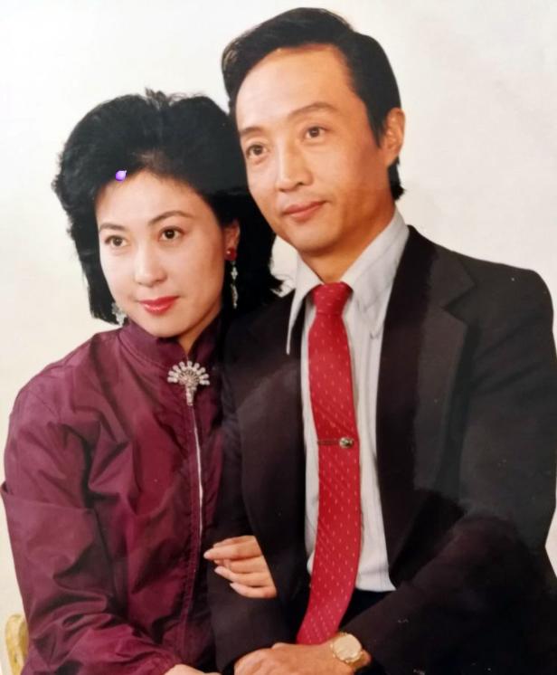 丁曉君的老公，探索背后的故事，丁曉君的老公，背后的故事揭秘