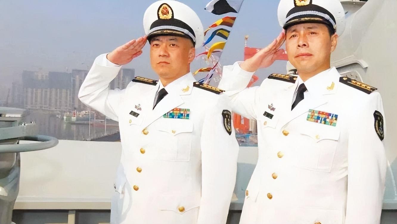 遼寧艦最年輕艦長，青春熱血鑄軍魂，遼寧艦最年輕艦長，青春熱血鑄就軍魂傳奇