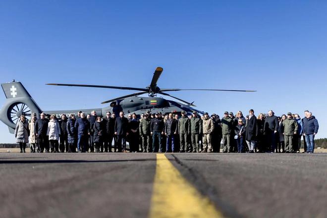 H145直升機(jī)價(jià)格及其相關(guān)因素探討，H145直升機(jī)價(jià)格及其影響因素分析