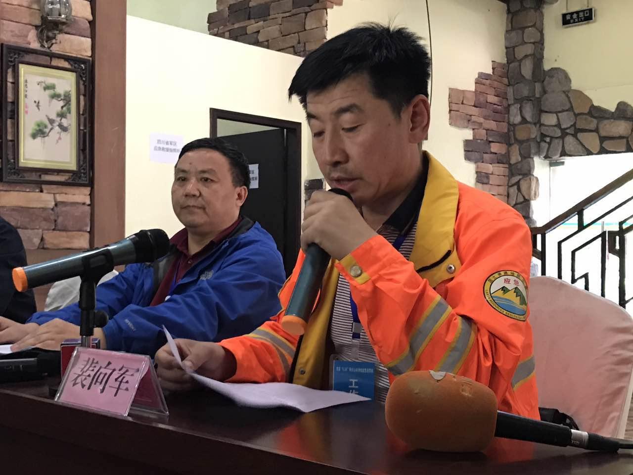 關(guān)于21式迷彩服穿著的探討，關(guān)于21式迷彩服穿著的探討與體驗分享