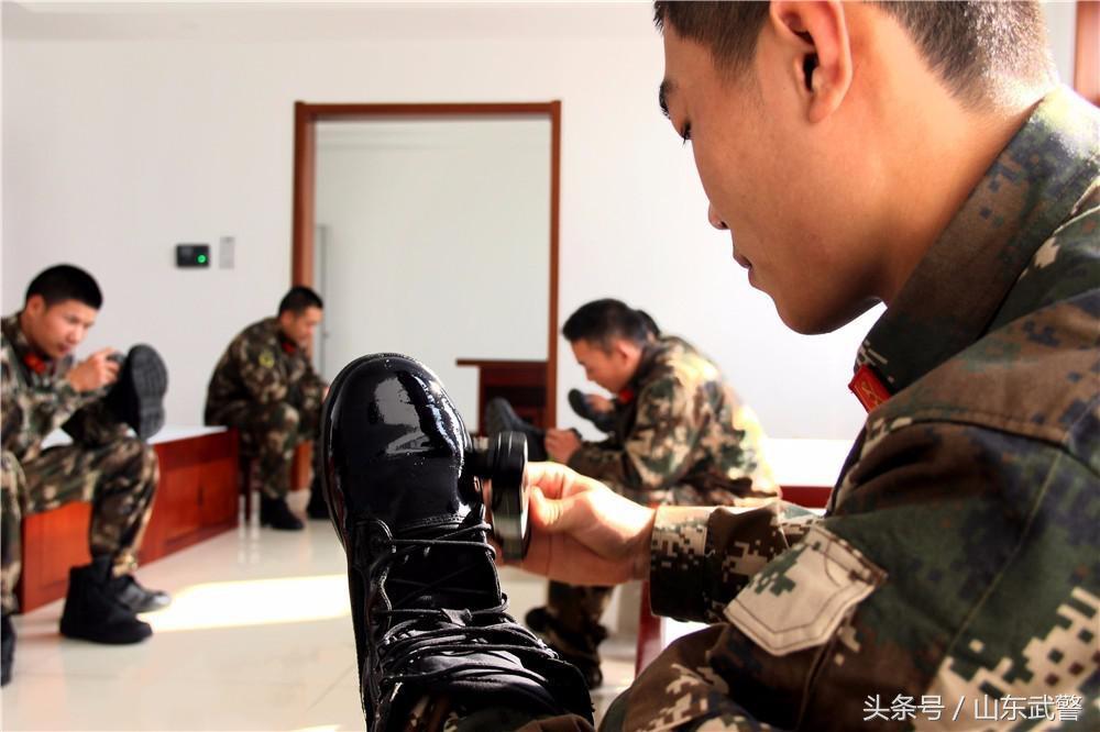依法治軍與從嚴治軍，理念的提出與實踐探索，依法治軍與從嚴治軍，理念的提出與實踐探索之路