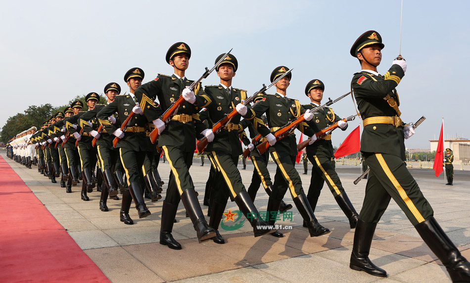 三軍儀仗隊圖片大全集，榮耀與力量的展現(xiàn)，三軍儀仗隊圖片集，榮耀與力量的完美展現(xiàn)