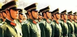 武警新式制服，展現(xiàn)新時(shí)代軍威與風(fēng)采，武警新式制服展現(xiàn)新時(shí)代風(fēng)采與軍威風(fēng)采