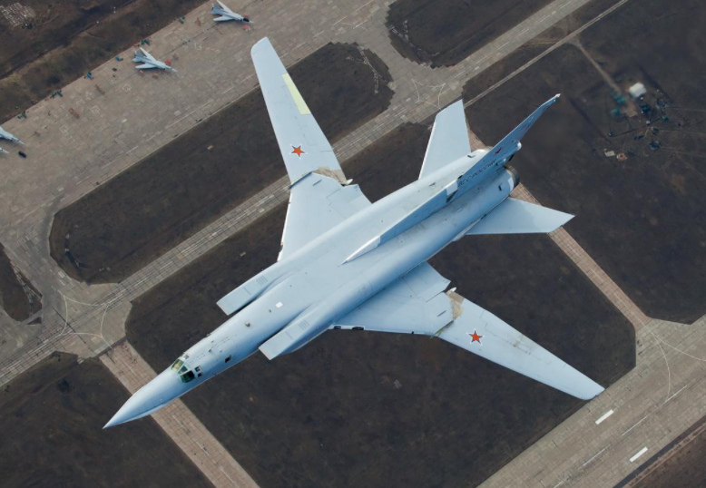 圖22M3逆火轟炸機(jī)