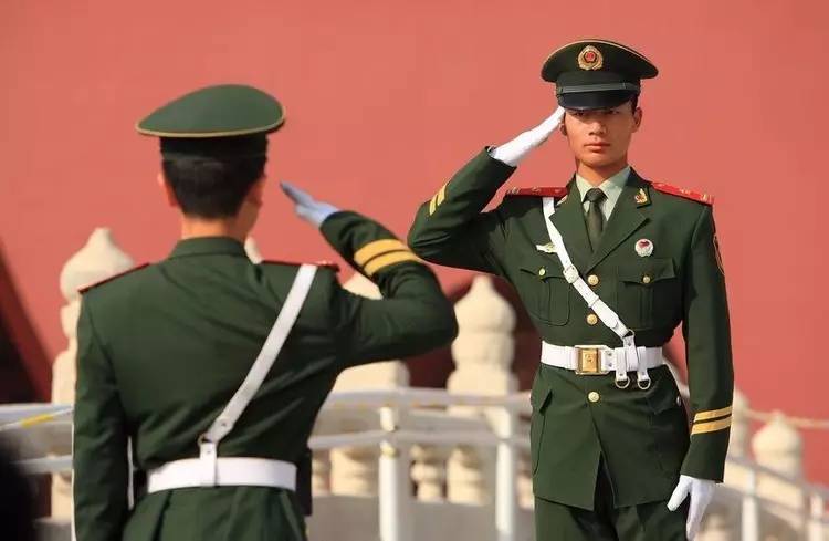 八一建軍節(jié)，三軍儀仗隊(duì)的榮耀瞬間，八一建軍節(jié)，三軍儀仗隊(duì)的輝煌瞬間
