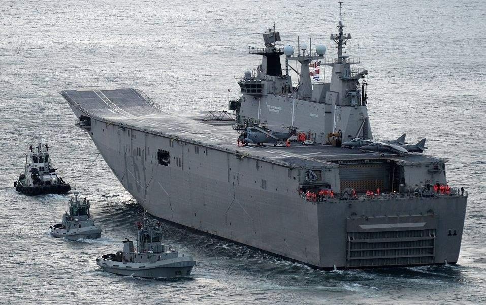 中國海軍新篇章，075型兩棲攻擊艦首艦正式服役，中國海軍新篇章，首艘075型兩棲攻擊艦正式服役揭幕時代新篇章