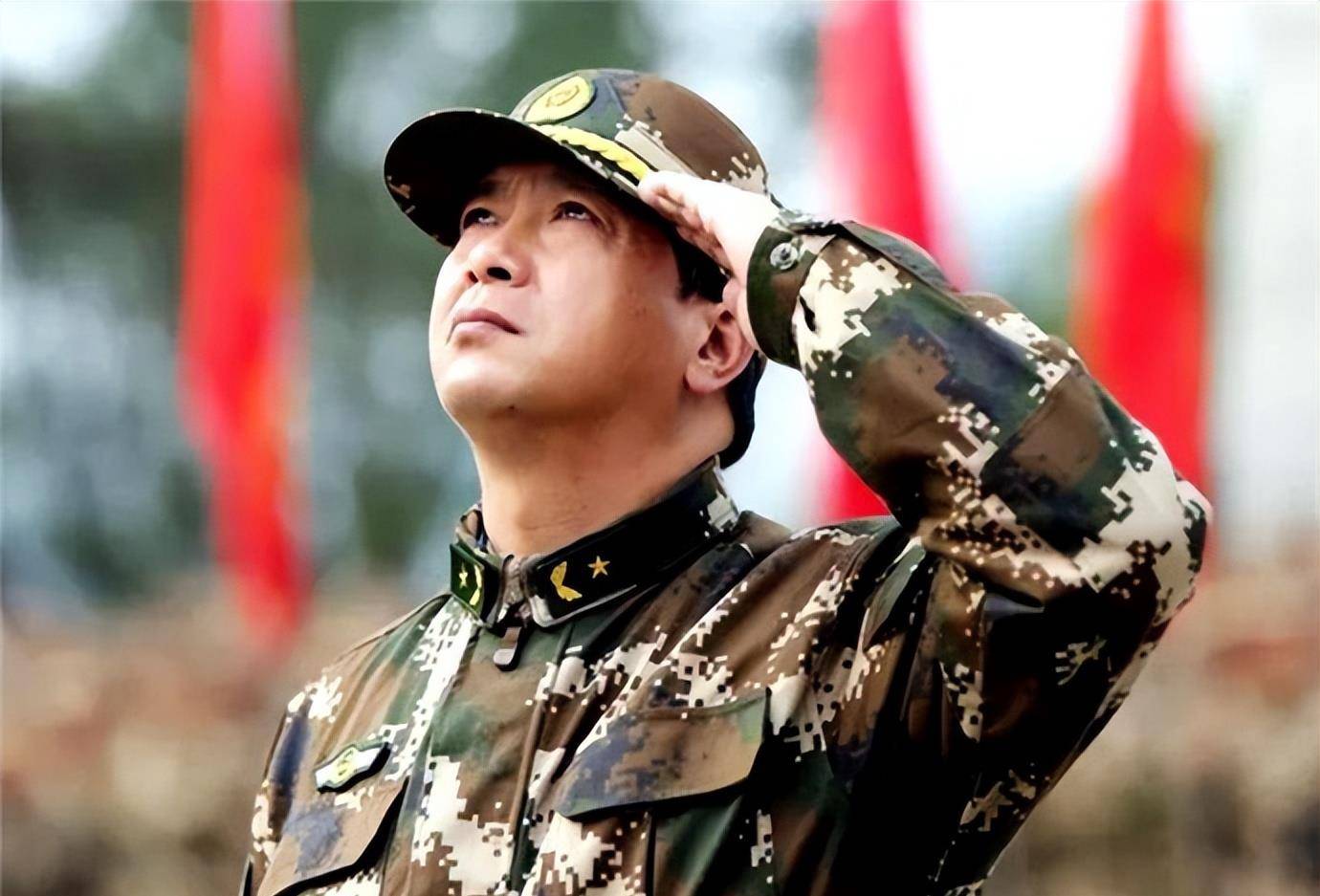 獨(dú)臂英雄丁曉兵，不屈的人生傳奇簡(jiǎn)歷，獨(dú)臂英雄丁曉兵，不屈的人生傳奇