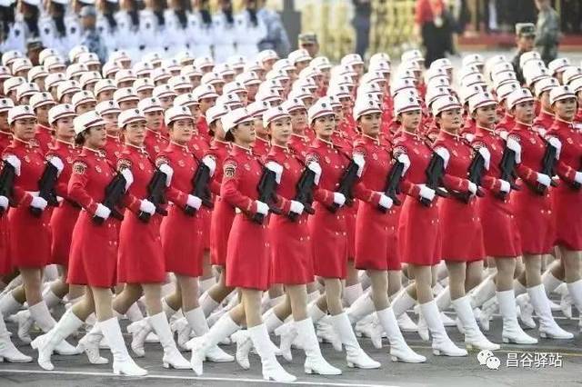 國慶閱兵方隊規(guī)模揭秘，橫豎各多少人？，國慶閱兵方隊規(guī)模揭秘，橫豎人數(shù)一覽無余