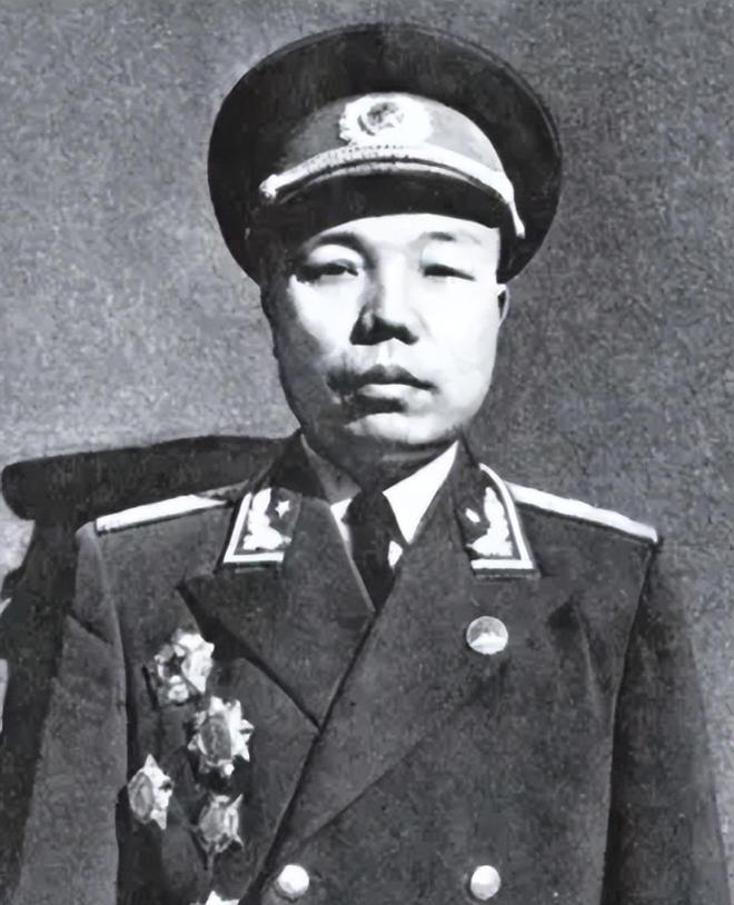 今年上將受銜，榮譽(yù)背后的責(zé)任與擔(dān)當(dāng)，上將受銜，榮譽(yù)背后的責(zé)任與擔(dān)當(dāng)之重任