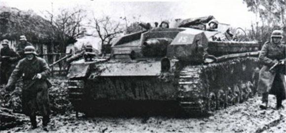 集團軍進入策略，構(gòu)建高效協(xié)同的戰(zhàn)斗體系，集團軍高效協(xié)同戰(zhàn)斗體系的構(gòu)建策略