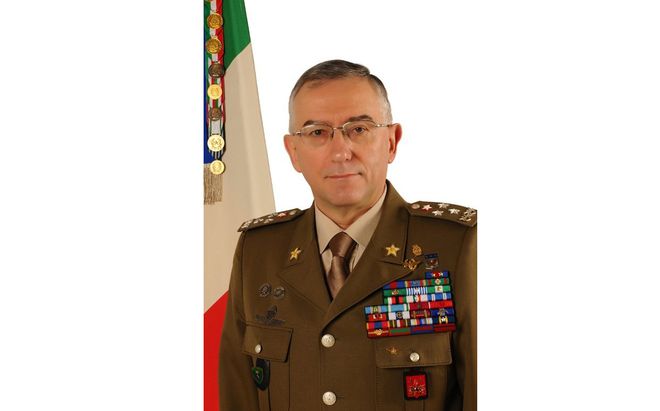 意大利新任國(guó)防部長(zhǎng)，引領(lǐng)國(guó)防現(xiàn)代化進(jìn)程的新力量，意大利新任國(guó)防部長(zhǎng)，引領(lǐng)國(guó)防現(xiàn)代化新力量崛起