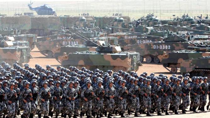 解放軍各集團(tuán)軍，力量與擔(dān)當(dāng)?shù)南笳?，解放軍集團(tuán)軍，力量與擔(dān)當(dāng)?shù)南笳? class=