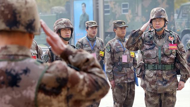 集團軍司令與中將軍銜，職責、等級及軍事組織結(jié)構(gòu)的探討，集團軍司令與中將軍銜，職責、等級與軍事組織結(jié)構(gòu)深度解析