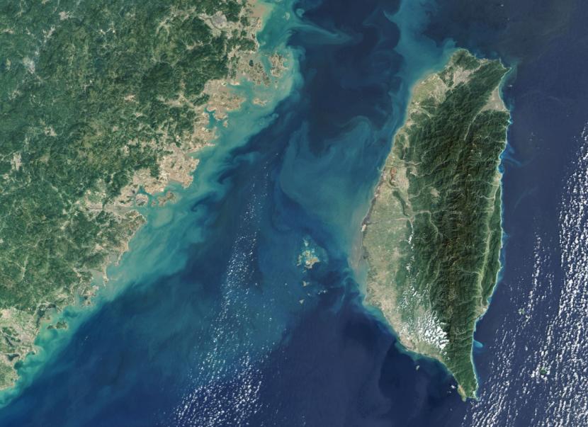 戰(zhàn)斗機自重多少噸，探究現(xiàn)代戰(zhàn)斗機的重量因素，現(xiàn)代戰(zhàn)斗機自重揭秘，探究重量因素與性能表現(xiàn)
