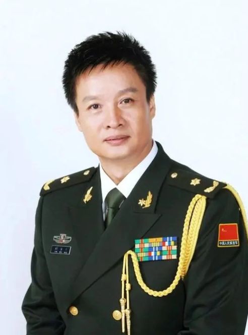 何旺林將軍簡(jiǎn)介，何旺林將軍生平簡(jiǎn)介