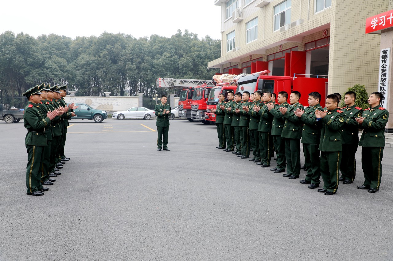 新兵訓(xùn)練視頻，磨煉意志，塑造精英的必經(jīng)之路，新兵訓(xùn)練視頻，意志磨煉與精英塑造的必經(jīng)之路