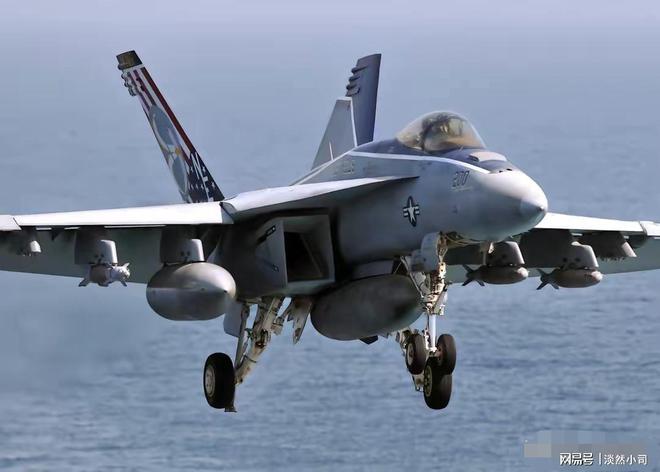 殲11強勢對抗F-18，空中力量的較量與對比，殲11與F-18空中對決，力量較量與對比