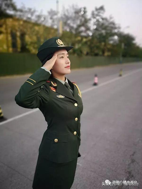 閱兵儀式的方陣，榮耀與力量的展現(xiàn)，閱兵儀式方陣，榮耀與力量的璀璨展現(xiàn)