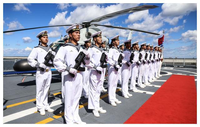 海軍70周年視頻全集，榮耀與力量的展現(xiàn)，海軍70周年慶典視頻全集，榮耀與力量的時(shí)代展現(xiàn)
