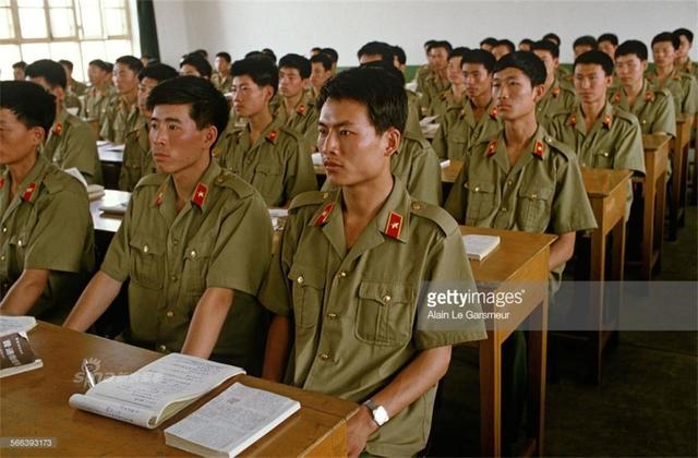 石家莊陸軍學(xué)院閱兵，榮耀的展示與力量的彰顯，石家莊陸軍學(xué)院閱兵，榮耀展示與力量彰顯日