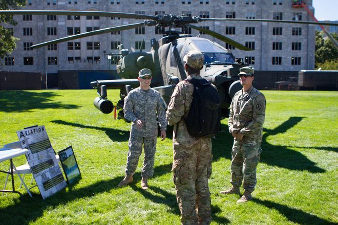 中國(guó)現(xiàn)役陸軍上將名單及其貢獻(xiàn)，中國(guó)現(xiàn)役陸軍上將名單及貢獻(xiàn)概覽