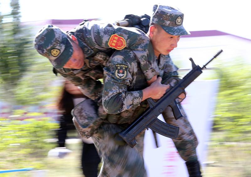 朱日和基地面積是否夠用，軍事訓(xùn)練場(chǎng)的挑戰(zhàn)與機(jī)遇，朱日和基地所面臨的挑戰(zhàn)與機(jī)遇，訓(xùn)練場(chǎng)面積是否足夠？
