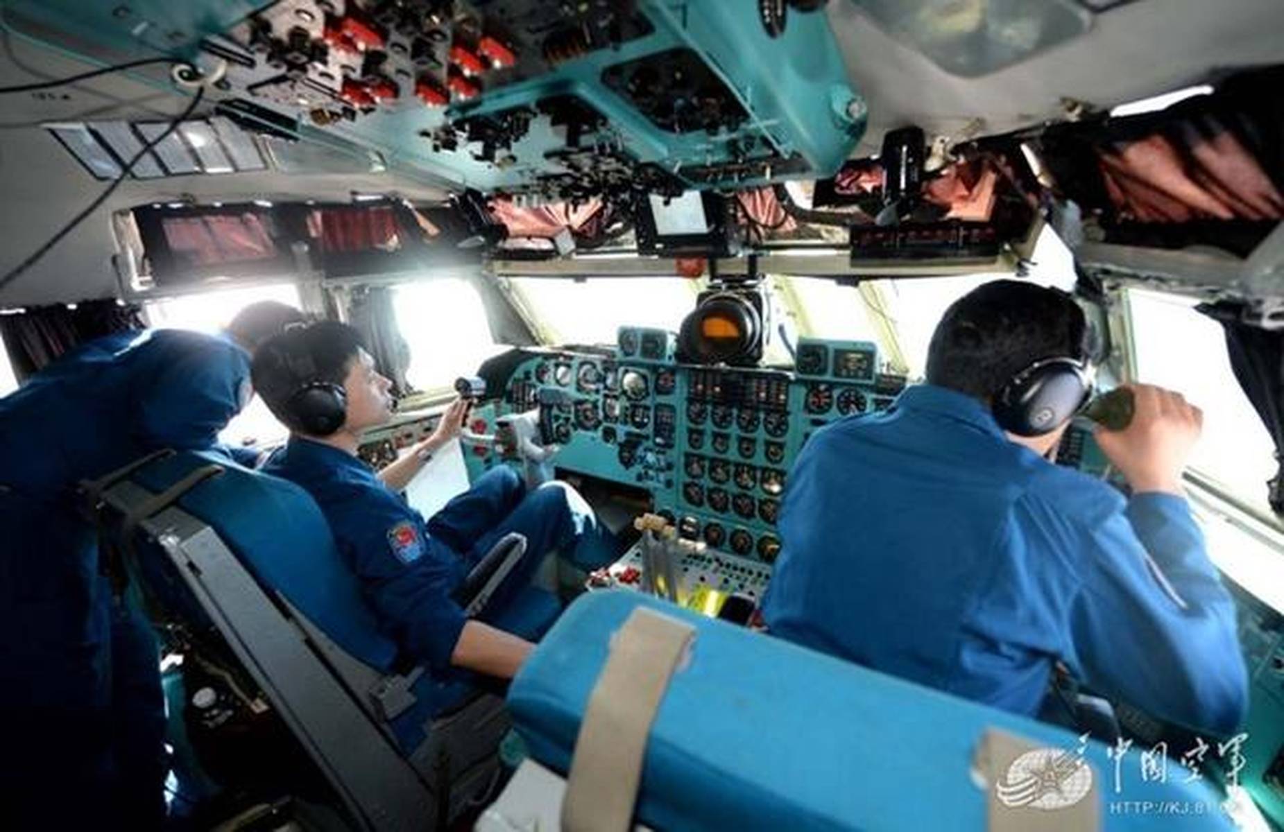直-18運輸機艙，空中物流的新時代，直-18運輸機艙，空中物流新時代的領(lǐng)航者