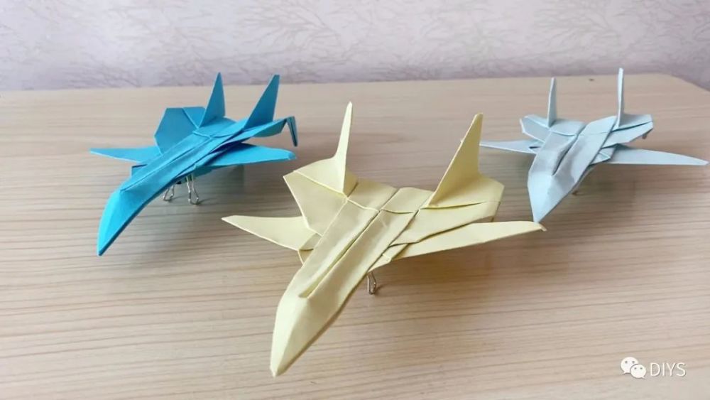 殲16戰(zhàn)斗機折紙藝術，簡單教程，殲16戰(zhàn)斗機折紙藝術，簡單教程攻略
