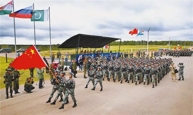 中國(guó)軍隊(duì)現(xiàn)狀，邁向新時(shí)代的國(guó)防力量，中國(guó)軍隊(duì)現(xiàn)狀，新時(shí)代國(guó)防力量的邁進(jìn)