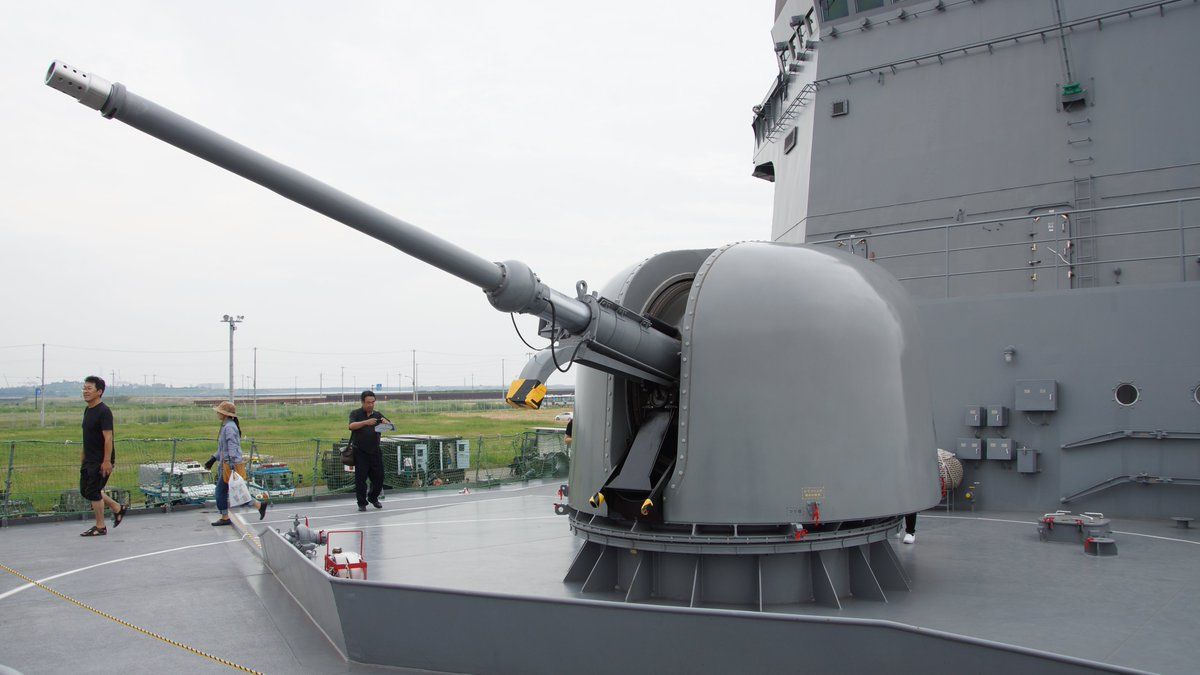 關(guān)于我國(guó)海軍艦炮射程的研究，以150艦炮的射程為中心探討，中國(guó)海軍艦炮射程研究，聚焦150艦炮射程探討