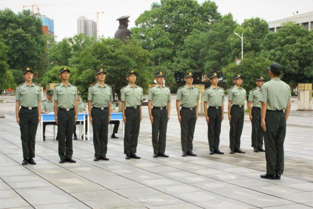 央視軍事頻道與軍事科技的深度解讀，央視軍事頻道對軍事科技的深度解讀與剖析