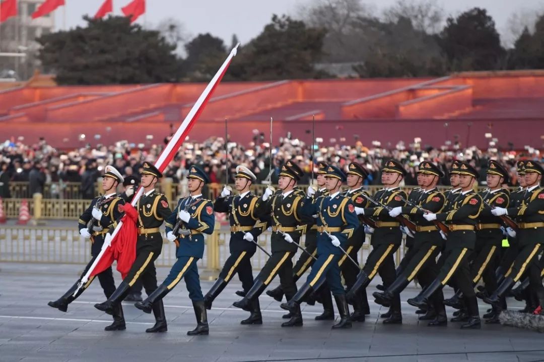 三軍儀仗隊高清圖片大全，榮耀與力量的展現（附40張高清圖片），榮耀與力量展現，三軍儀仗隊高清圖片大全（附40張美圖）