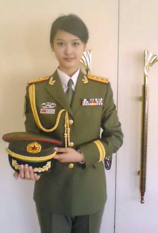 軍裝美女，堅韌與柔美的獨特魅力，軍裝美女，堅韌與柔美的獨特魅力展現