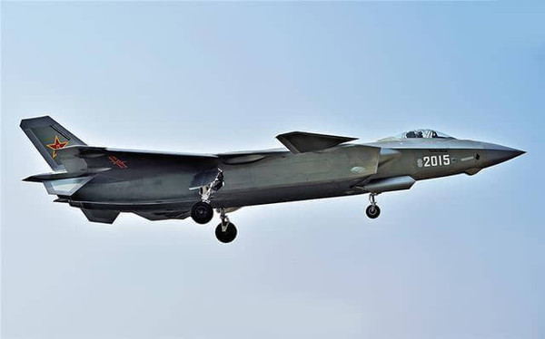 殲20戰(zhàn)機(jī)與T50，空中巨龍的交匯與對(duì)比，殲20戰(zhàn)機(jī)與T50，空中巨龍的交匯點(diǎn)及性能對(duì)比