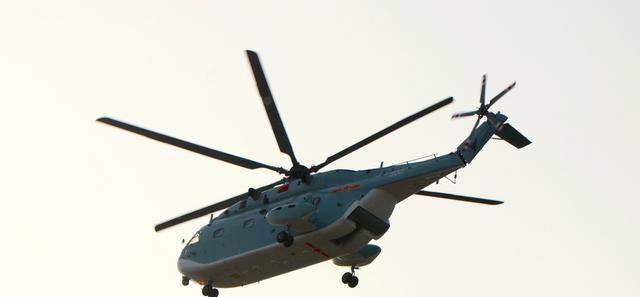 直18預警直升機與空警600，空中力量的雙重守護，空中衛(wèi)士的雙重守護，直-18與空警-600直升機協(xié)同作戰(zhàn)的力量