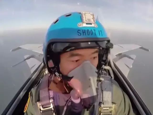 空軍飛行員父母待遇詳解，空軍飛行員父母待遇全面解析