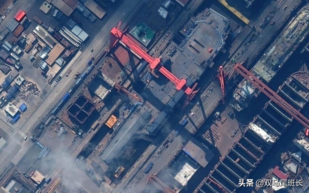 印度航母下水，揭示國家海軍力量的新篇章，印度航母下水揭幕國家海軍力量的新紀(jì)元