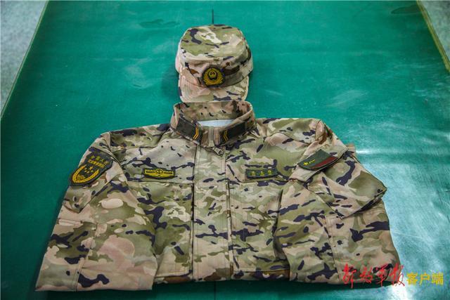 武警與解放軍作訓(xùn)服，功能與設(shè)計(jì)的完美結(jié)合，武警與解放軍作訓(xùn)服，功能設(shè)計(jì)與實(shí)戰(zhàn)完美融合